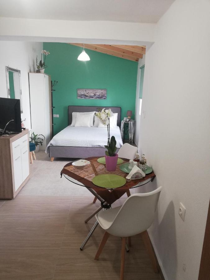 Small Studio With Yard La Canée Extérieur photo